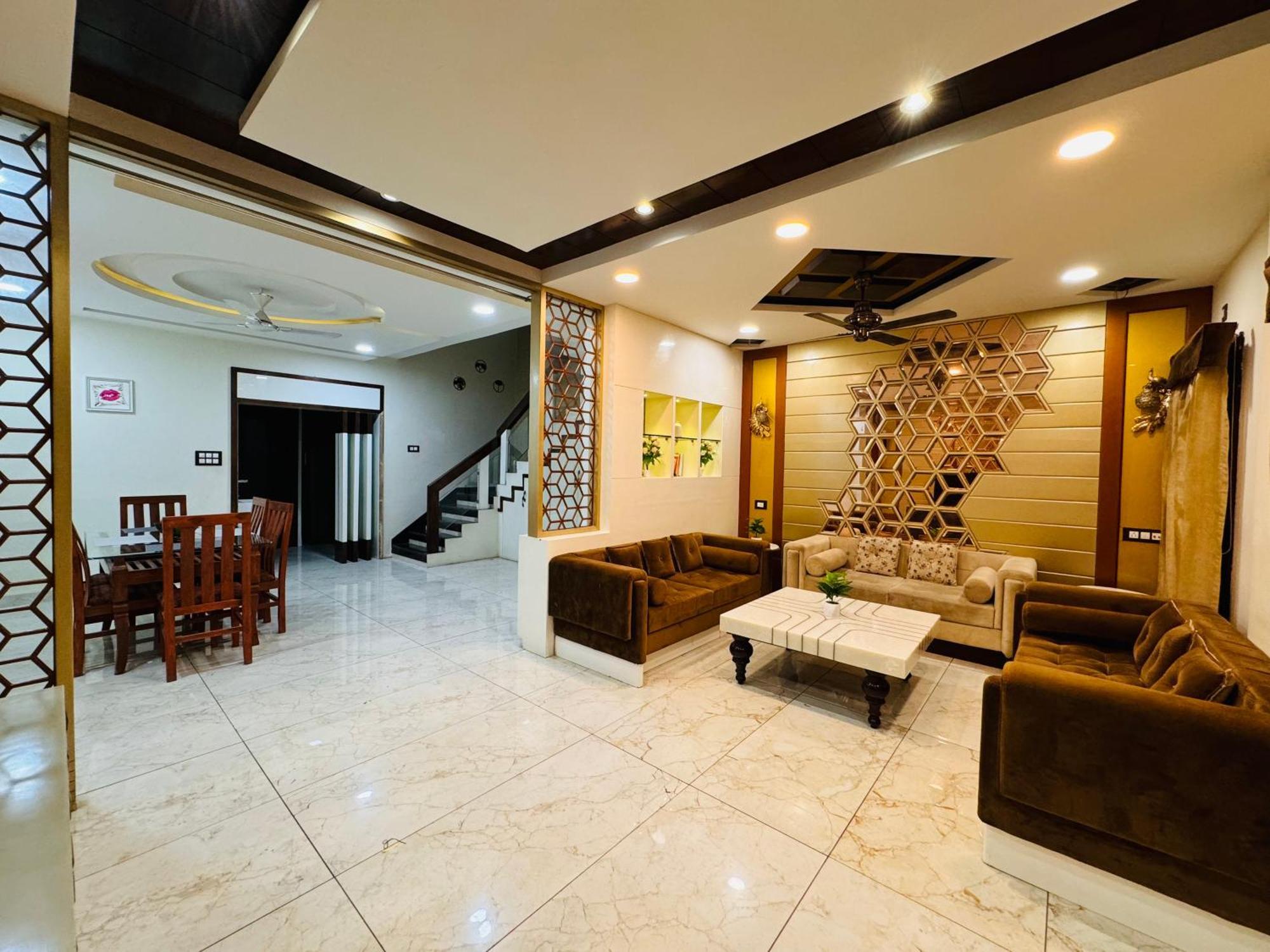 Escape 3bhk Luxury Duplex, Vijay Nagar Holiday home