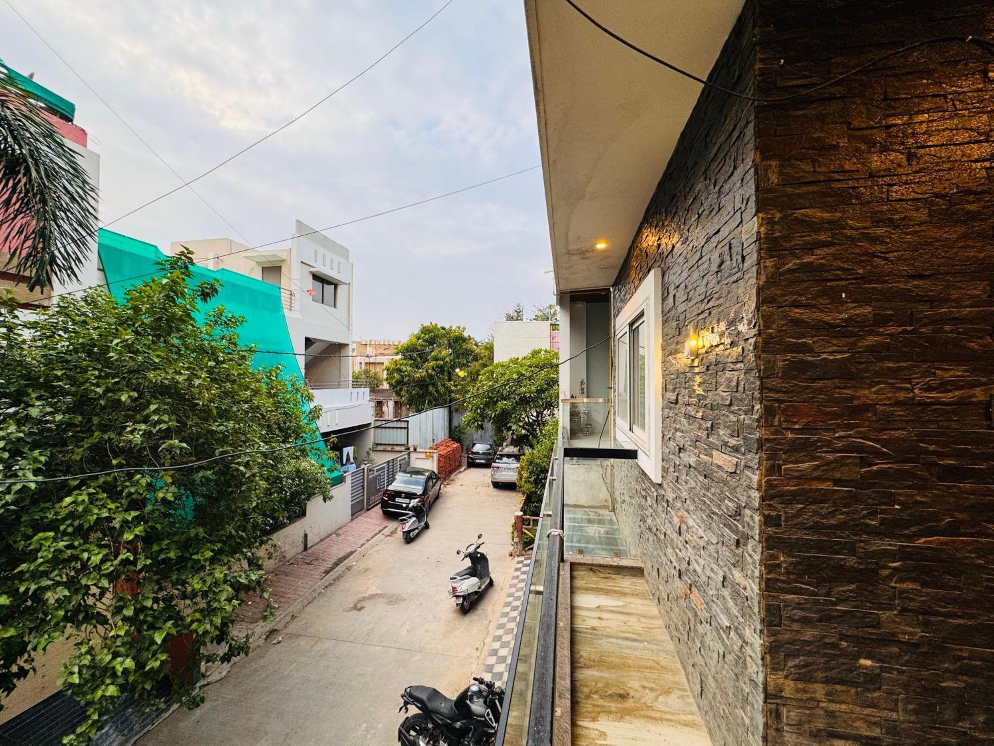 Holiday home Escape 3bhk Luxury Duplex, Vijay Nagar